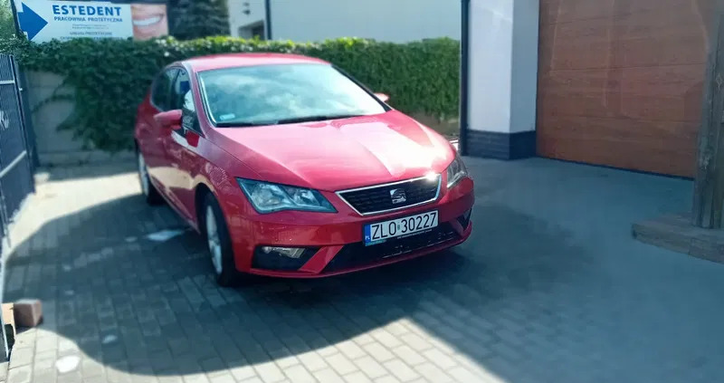 samochody osobowe Seat Leon cena 59500 przebieg: 67112, rok produkcji 2017 z Urzędów